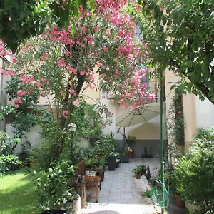  Apartamento Il Giardino Degli Oleandri Italia